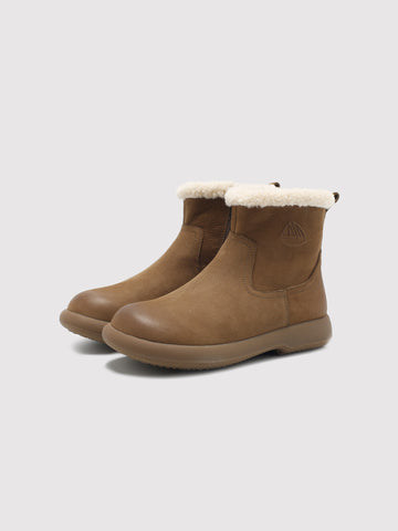 Coffee brown Snow-Cap snow boots, pair viewed from the front at an angle.
