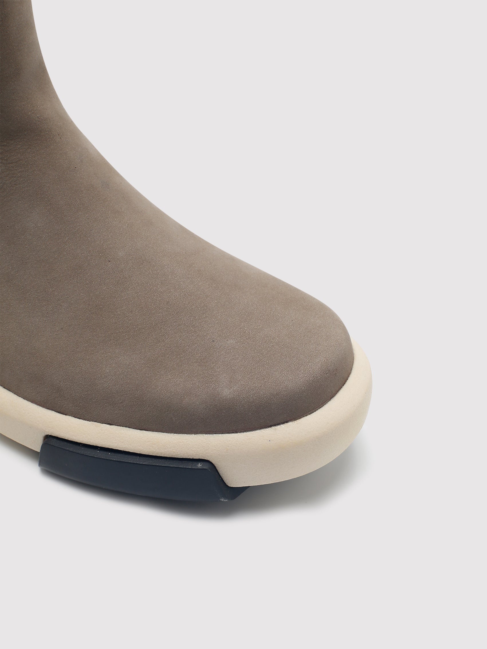 Arte In Acti Soho Block Chelsea Boot – Stone Grey