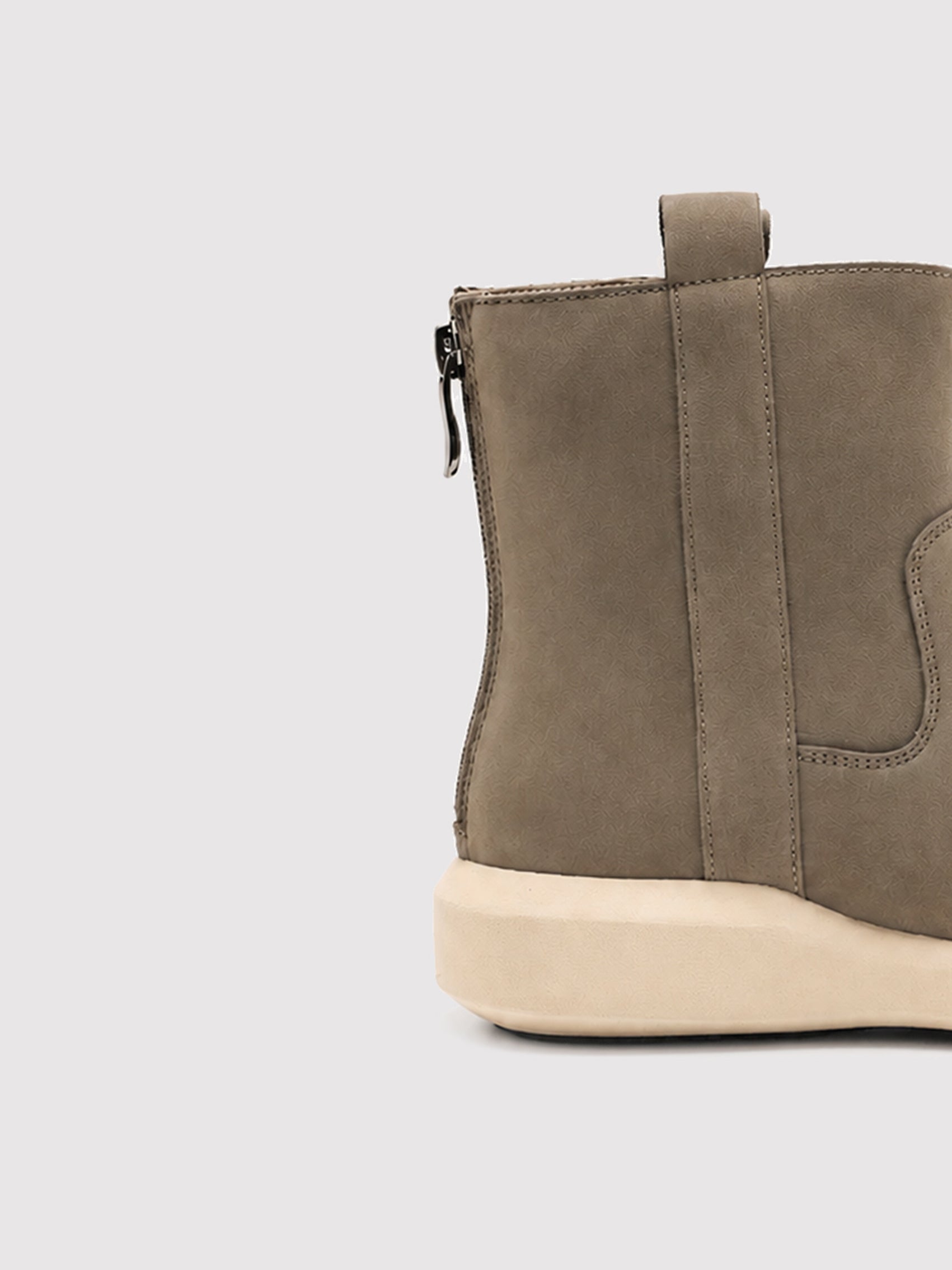 Arte In Acti Everyday Block Chelsea Boot