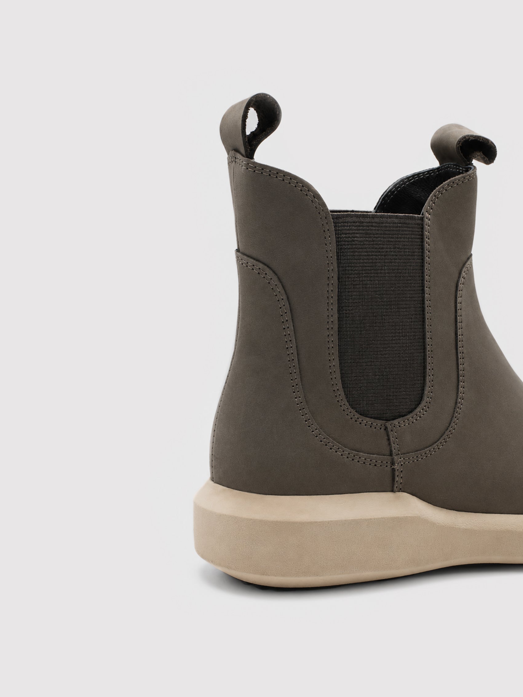 Arte In ActiThe Chelsea Block Boot