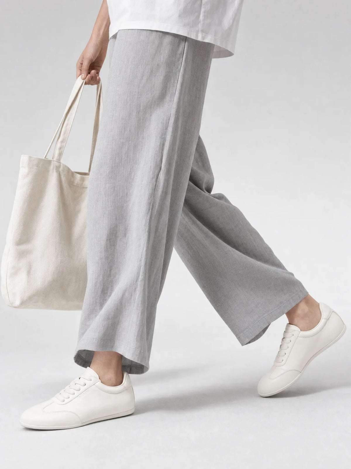 Slim White Sneakers