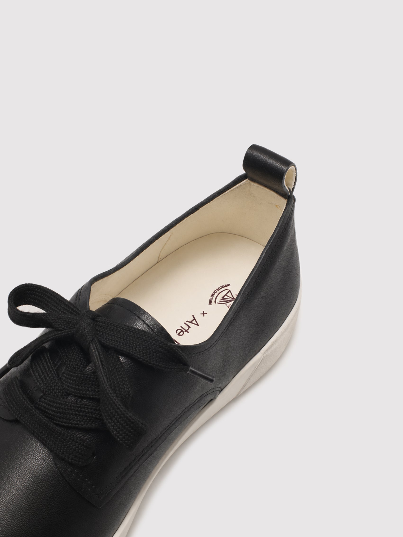 INFINI BLOCK Black Leather Lace-Up & Slip-On Sneakers