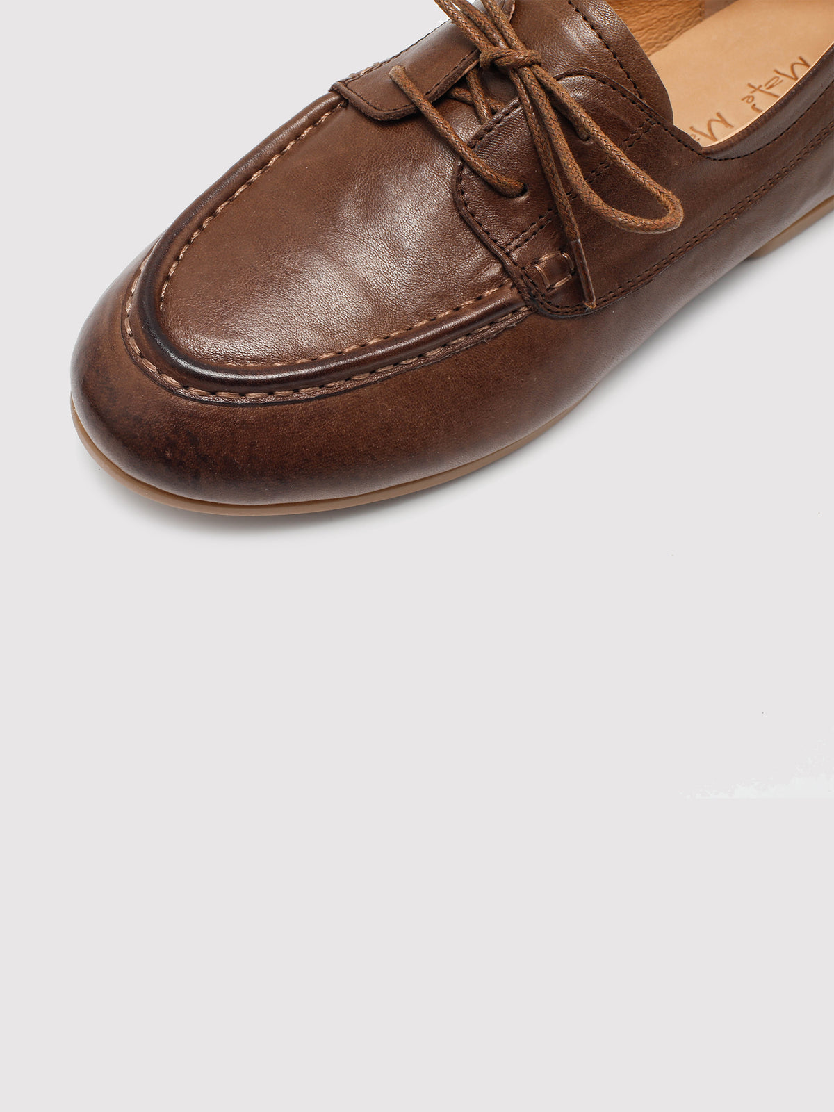 U-Stitch Leather Shoes
