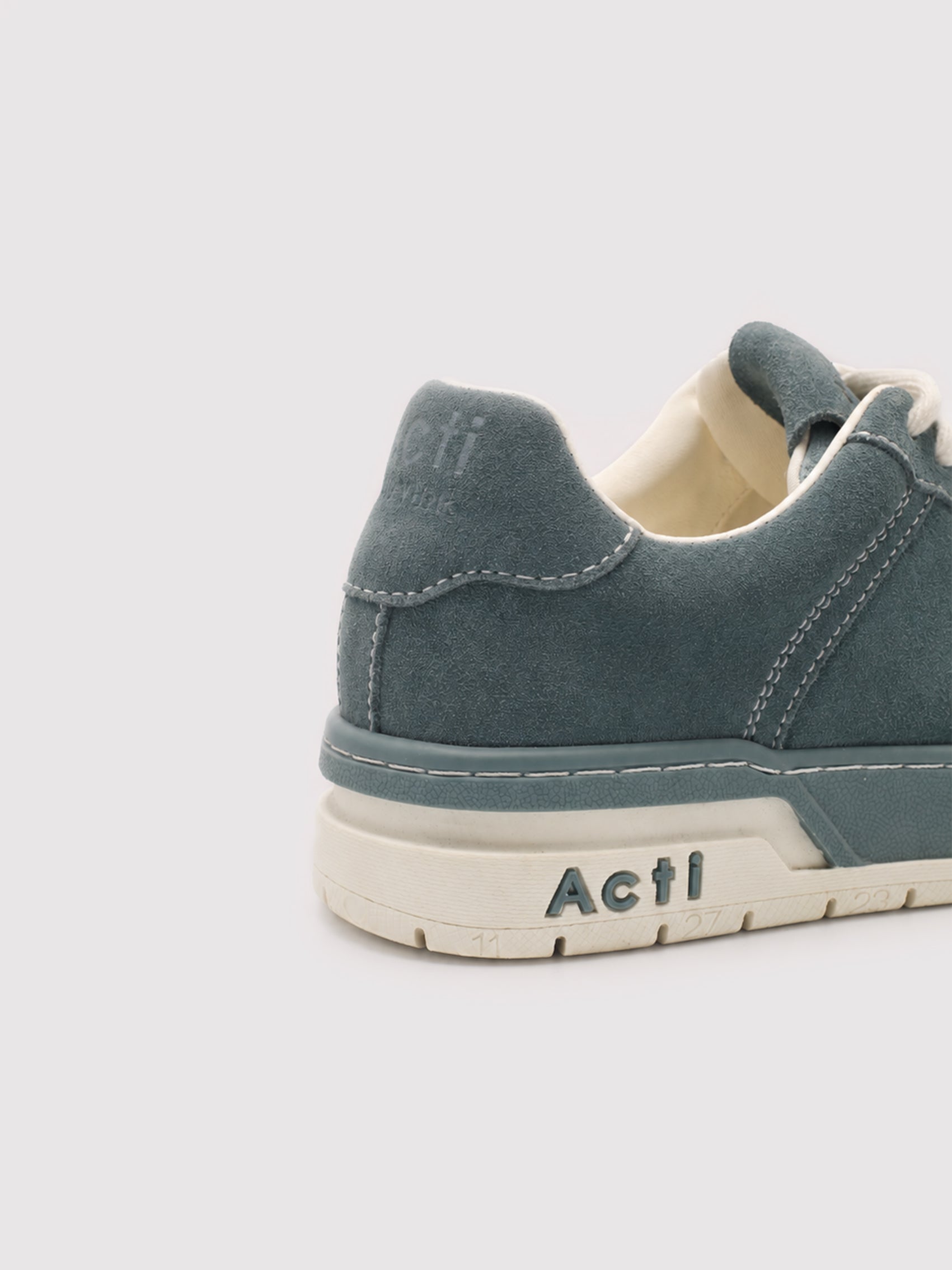 Vintage-Inspired Teal Suede Casual Shoes with Arte Branding