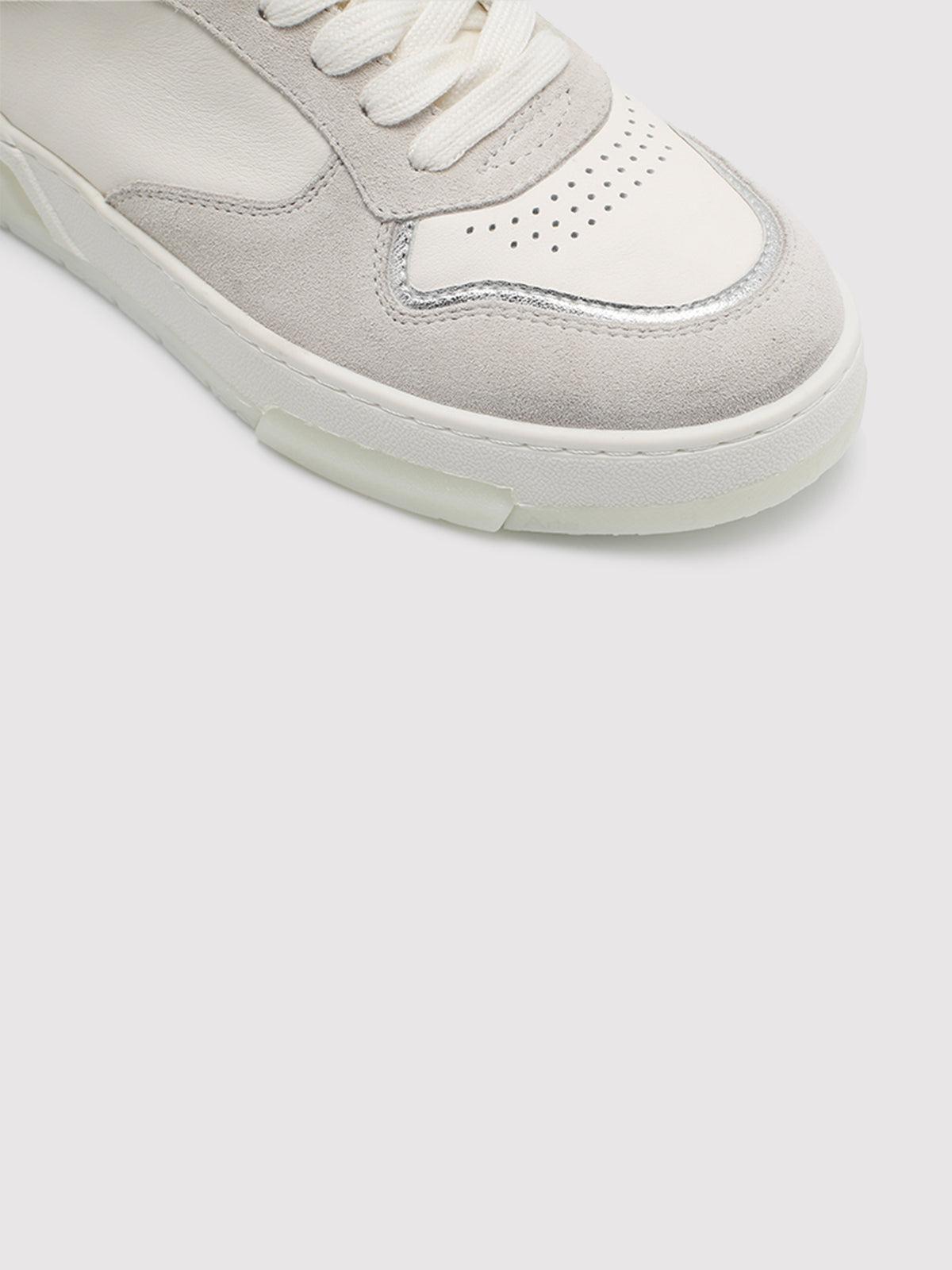 Women’s Natural Suede Retro Low-Top Sneakers