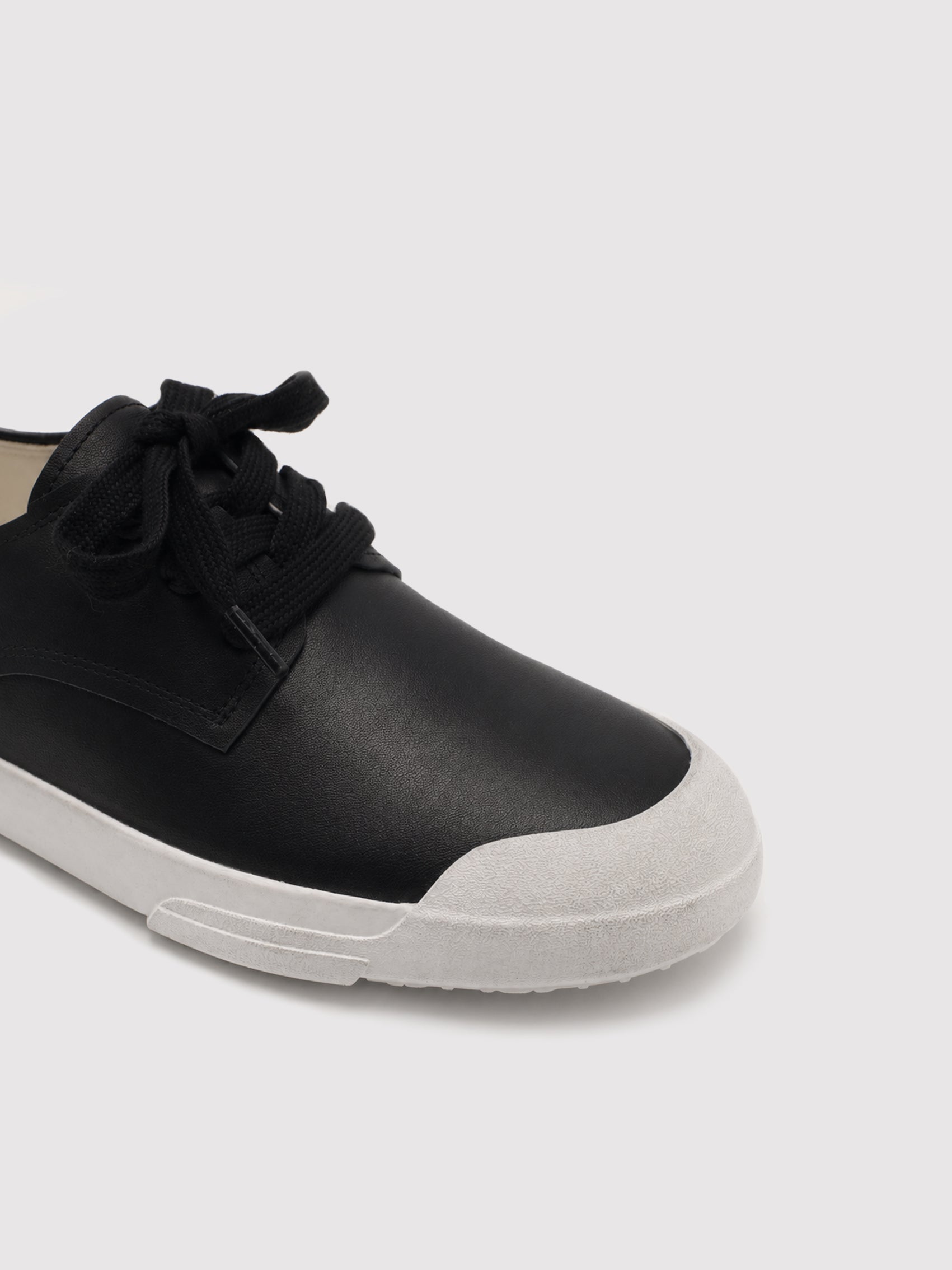 INFINI BLOCK Black Leather Lace-Up & Slip-On Sneakers
