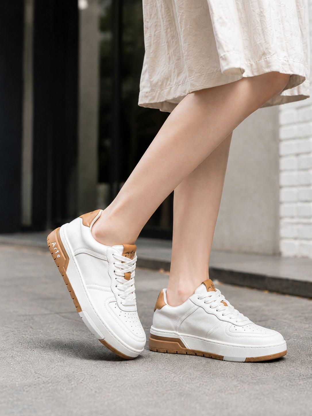 Minimal White Leather casual shoes  | Contrast Gum Sole | All-day Comfort